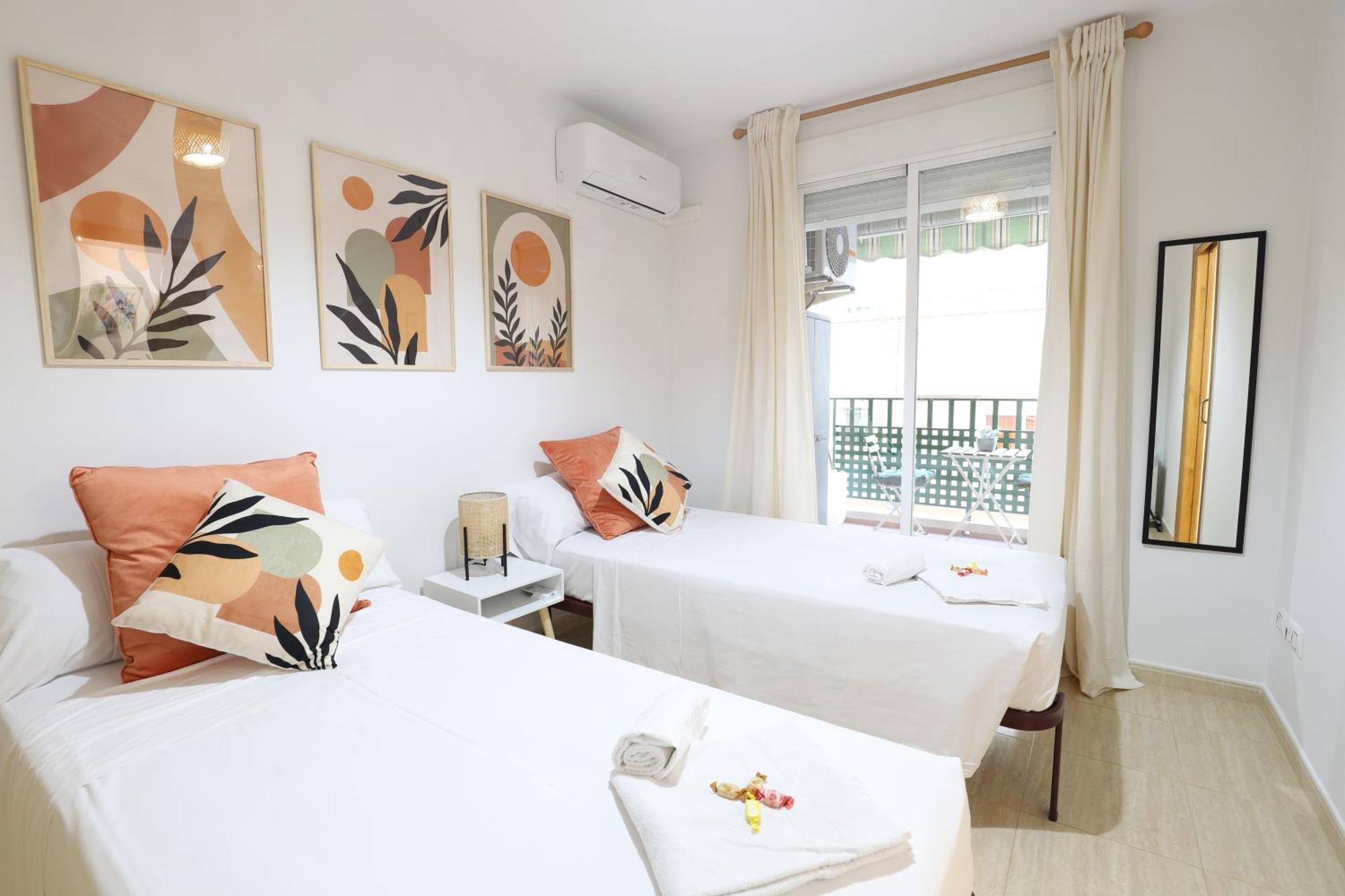 Adorable Apartment 60M From The Beach By Hometels Puerto de Sagunto Bagian luar foto
